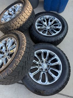 20” Dodge Ram Factory wheels 6Lug