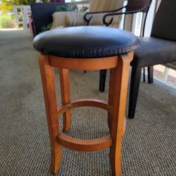 Padded Bar Stool, Made with Wood! Very Solid! Must Pick Up in West Hemet.