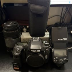 Canon EOS 80D DSLR Bundle + 75–300mm Lens + 430EX III-RT Flash