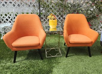 Accent chairs