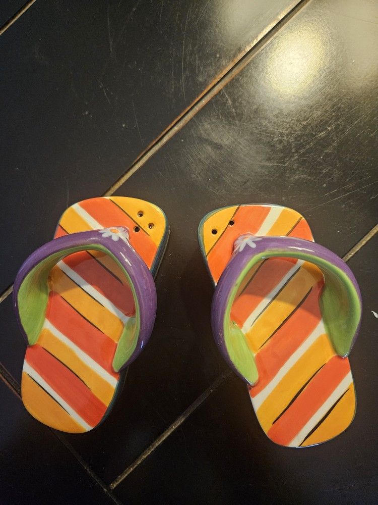 Ceramic Flip Flop Salt And Pepper Shakers