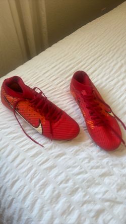 Soccer cleats