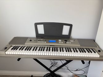 Yamaha Electric Keyboard Piano