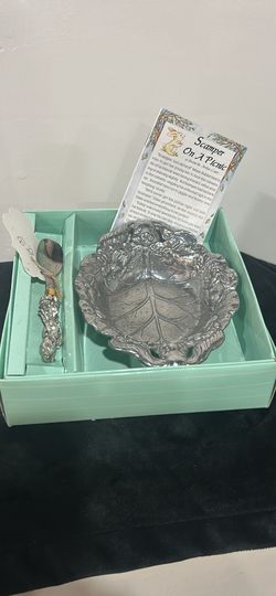 Arthur Court baby Set bunny Design