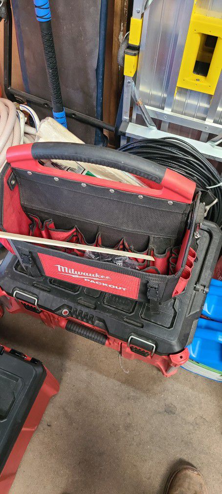 Milwaukee  Packout 15" Tote 