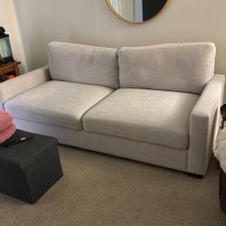 Thomasville Couch W Storage