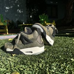 Air Jordan 4 se craft medium olive  size 5.5