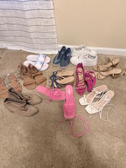 Shoes size 8.5/9