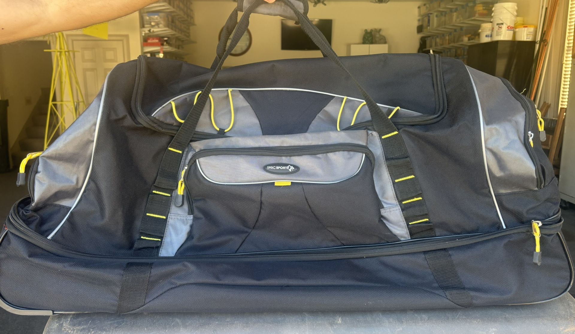 Wheeled duffel Bag