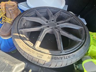 I Tire And Rim For Sale