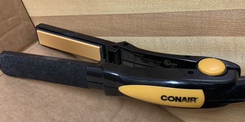Conair Flat Iron Ceramic Hot Hair Straightener CS4J
