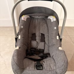 Strokke Nuna Car Seat+ Newborn Insert + 3 Bases 