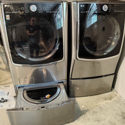 LG Washer And Dryer 9000 Series 4 Pieces
