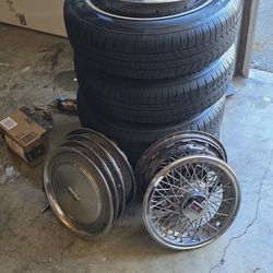 14" Hubcaps 