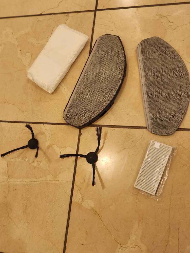 New Amarey Robot Vacuum, Self Emptying And Mop