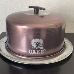 Vintage Cake Carrier