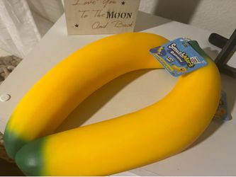 SQUISHY BANANA