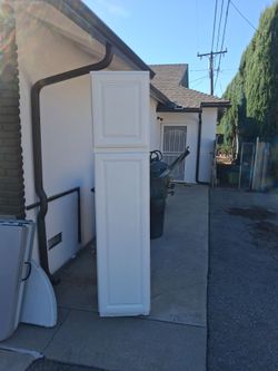 Tall cabinet white