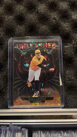 Paul Skenes Gold /75
