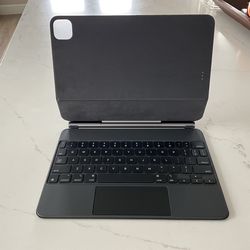 Apple Magic Keyboard 11” for iPad Pro 11” (1st - 4th Gen), iPad Air 4th & 5th generation