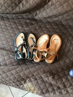 Sandalias size 7 both