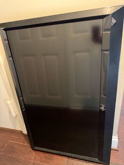 Vizio Flat Screen TV 42in