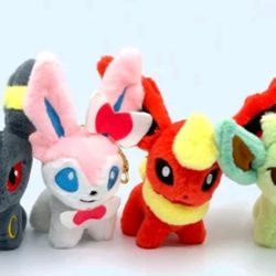 New With Tags 4 Pokemon Plush Keychain Unbreon Leafeon Slyevon  Flareon 