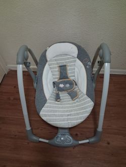 Baby swing works great with batteries  in great condition