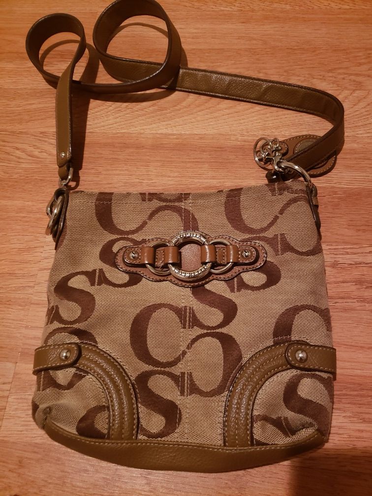 Sophia Caperelli Crossbody Bag for Sale ($30)