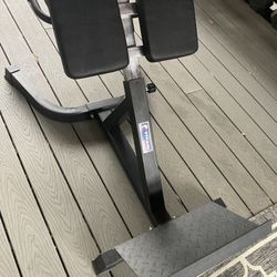 Titan Fitness Back Hyperextension V2