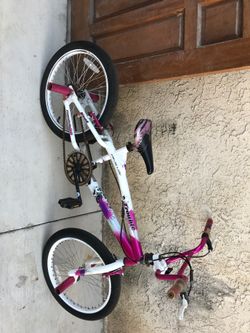 Girls bike