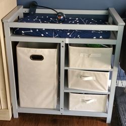 Karl home Modern Baby Changing Table,Dresser Baby Diaper Changing Station with Laundry Hamper,Infant Changing Table with 3 Storage Drawers