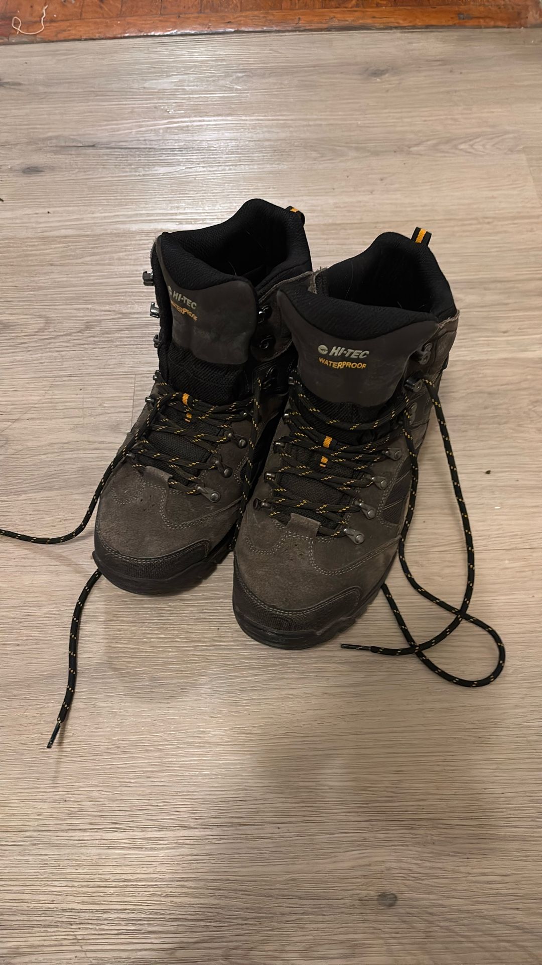 Hi-Tec Waterproof Hiking Boots 8.5M