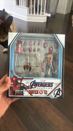 Iron spider avengers endgame suit mafex action figure