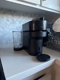 Nespresso Vertuo Next by De'Longhi