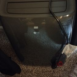 LG 12000 Btu Portable Air Conditioner 