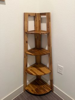 Corner shelves
