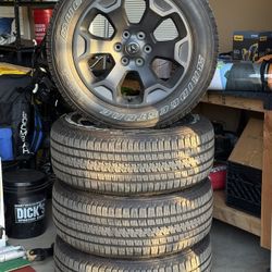 2026 Ram 1500 Big Horn “Night Edition” Stock  Wheels Rims Tires