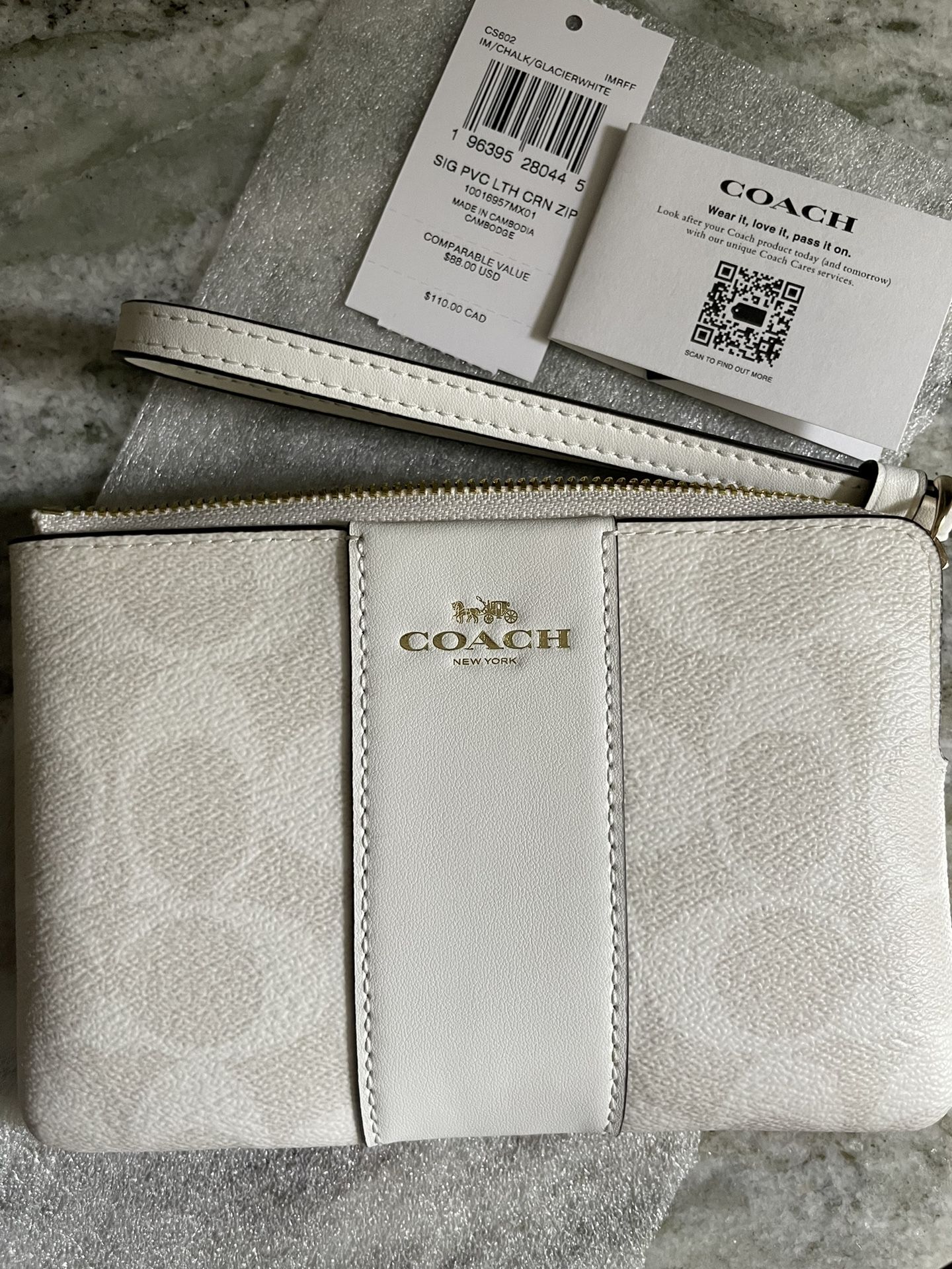 Coach Wristlet NWT