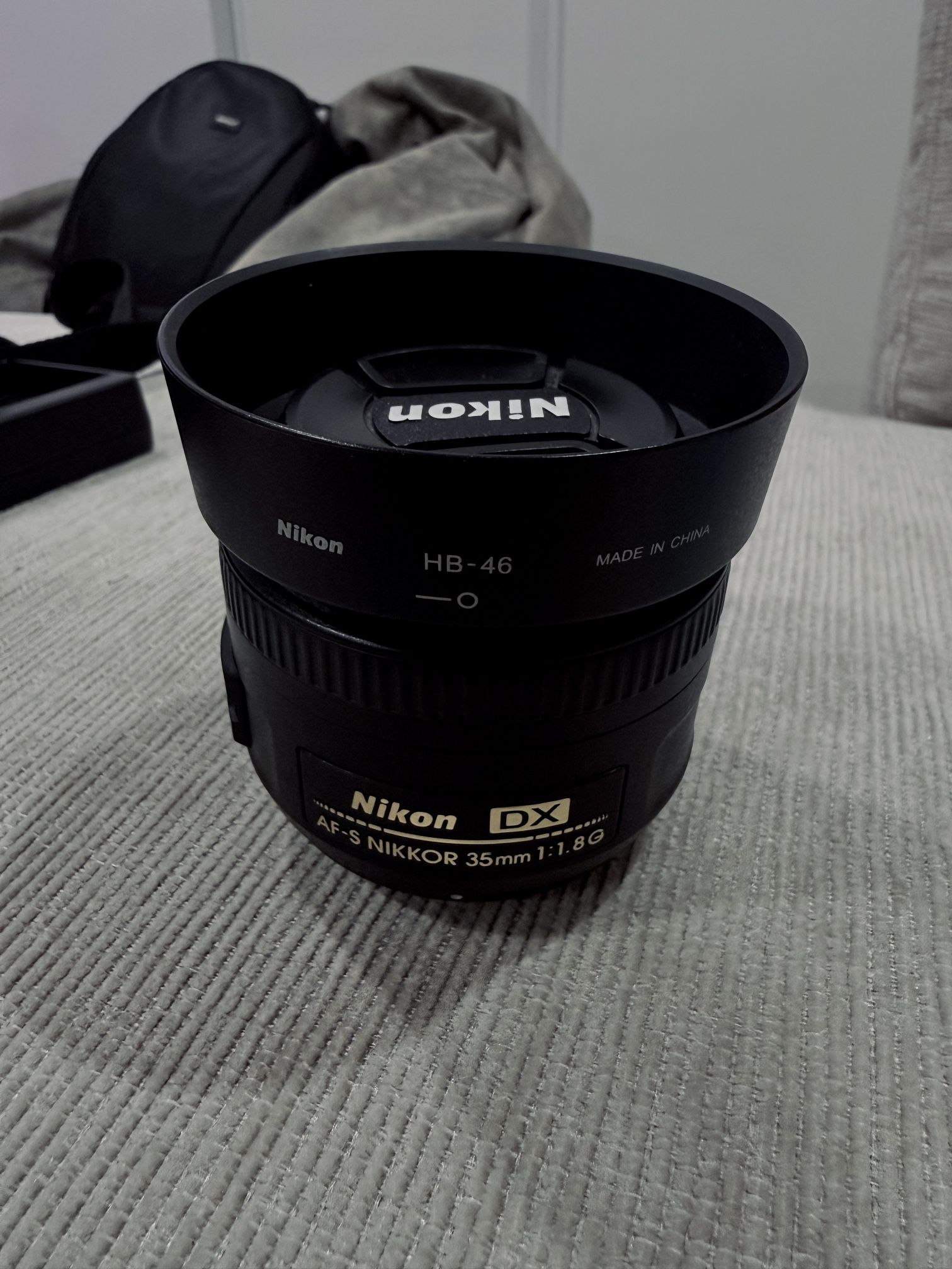 Nikon 35mm f/1.8G DX prime lens