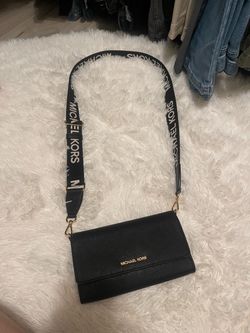 Michael kors mini crossbody purse