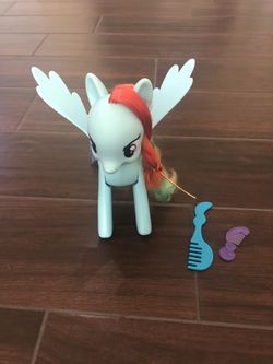 My little pony flip and whirl rainbow dash