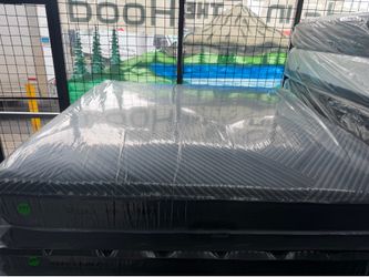 KING SIZE SIMMONS BEAUTYREST BLACK (MEDIUM) HYBRID MATTRESS & BOX SPRINGS BED SET