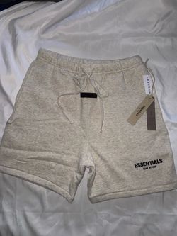 Fear of God Essentials Shorts Light Oatmeal Men’s Medium NEW PacSun