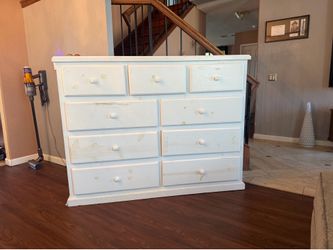 dresser