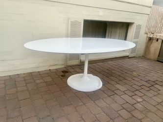 Gorgeous New Mid Century Modern Style Modway Lippa 78” Oval Tulip Table Dining Table