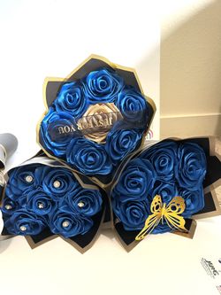 20$ Each 7 Count Ribbon Flowers 