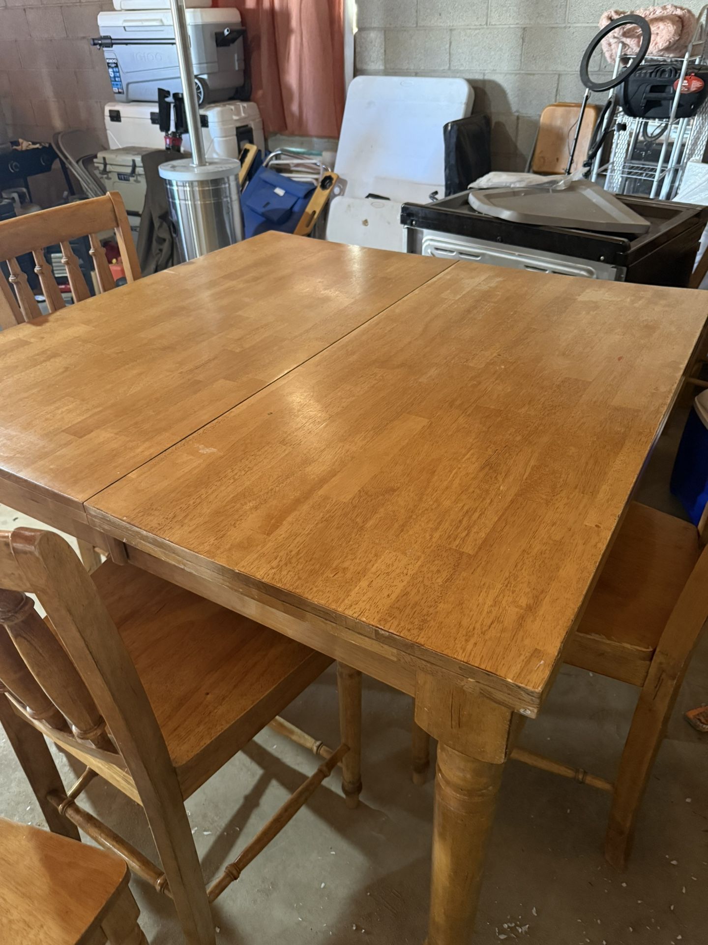 Dinning Table