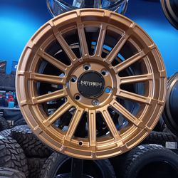 Toyo 35" Tires & 17x8.5  6x5.5 6x139.7  Wheels (https://offerup.com/redirect/?o=V2UuZmluYW5jZQ==)