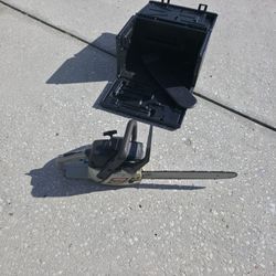 Great Running Craftsman 16"/36cc Chainsaw with Case